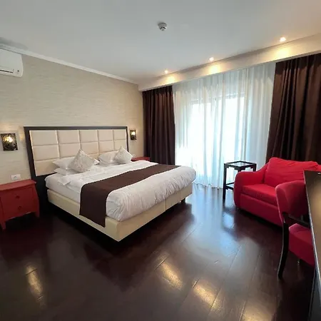 Krystal Boutique Mansion Hotel Hunedoara Exterior photo
