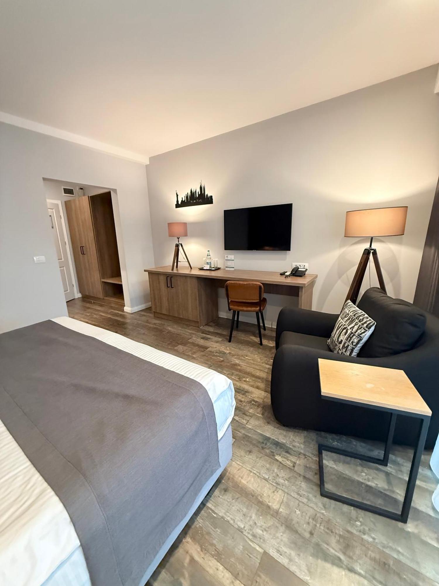 מלון Krystal Boutique Mansion 4*